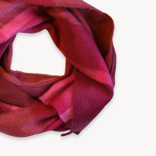 Seamless Scarf - Sangria Plaid
