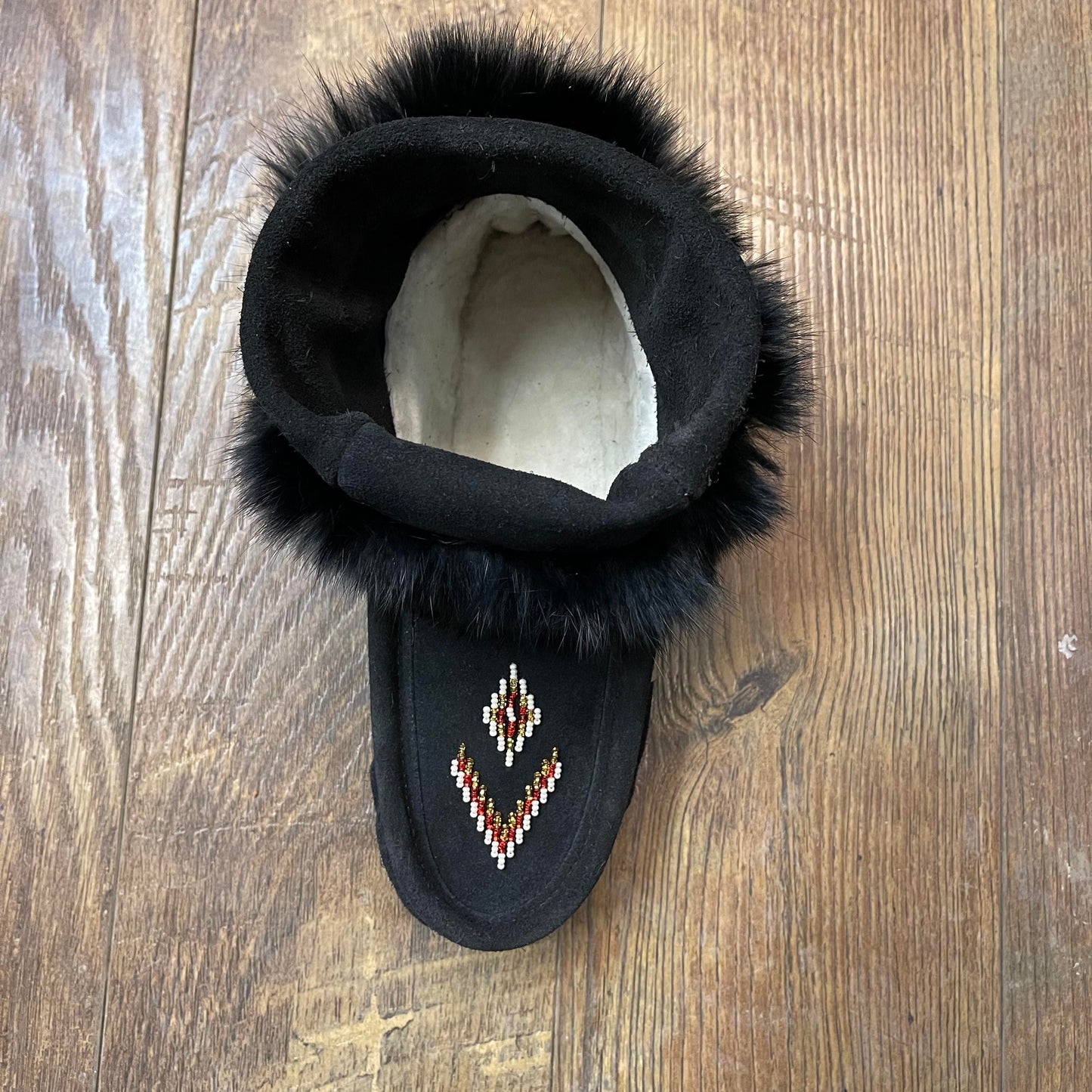 6" Sheepskin Lined Mukluk - Black LAST ONE SIZE 8