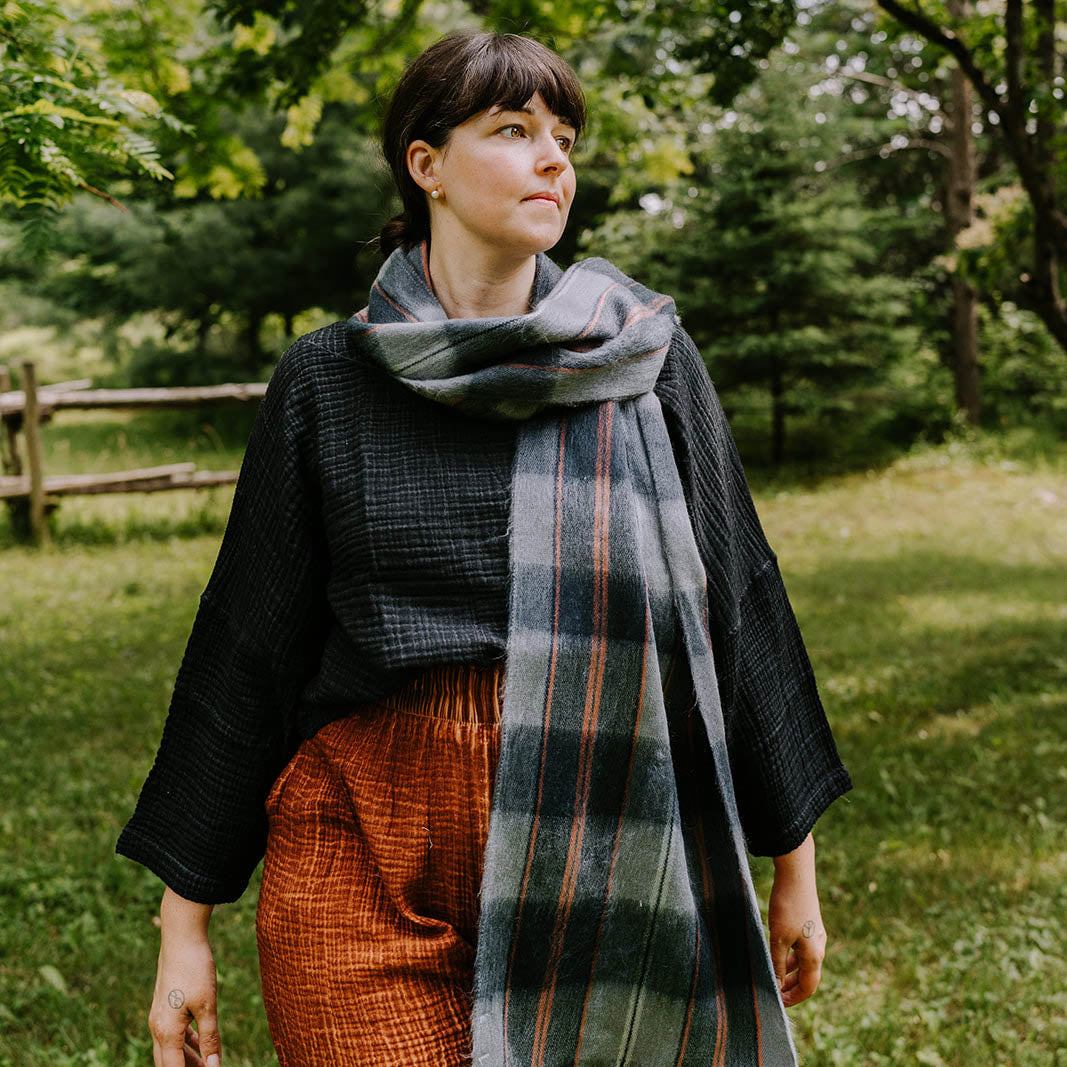 Seamless Scarf - Retro Grey Plaid
