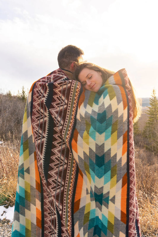 Cusco Cuddle Large Alpaca Blanket