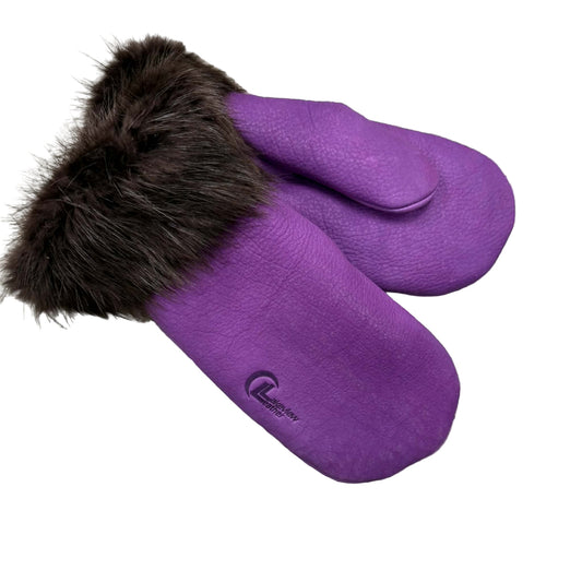 Buffalo Hide Mitts with Beaver Trim