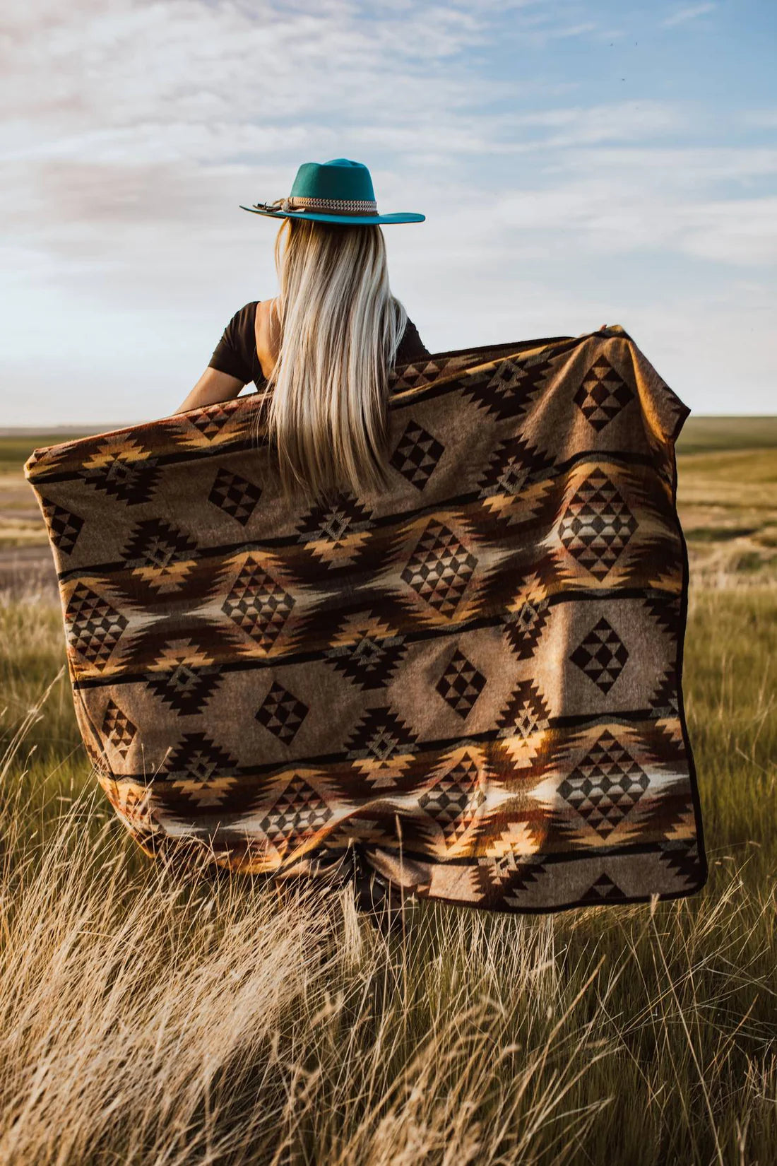 Prairie Sunset Aztec Alpaca Throw Blanket